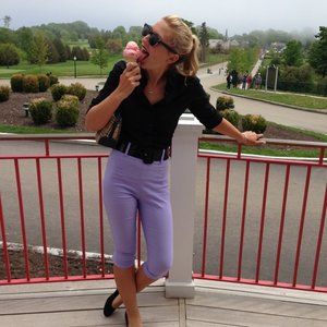 Lavender High Waited Capris